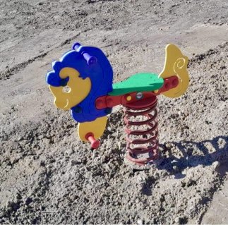 RU-0001 rugós póni