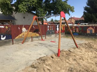 HI-109 kétüléses hinta lapülőkével