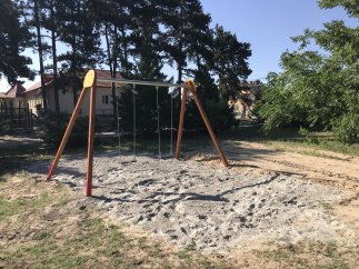 HI-109 kétüléses hinta lapülőkével