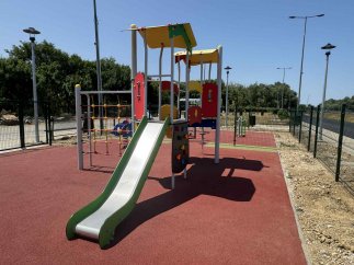 Tulipán játszóvár FJV-1008