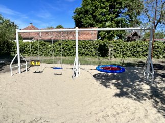 HI-121 Kombinált hinta