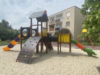  Tokió játszóvár FJV-1900