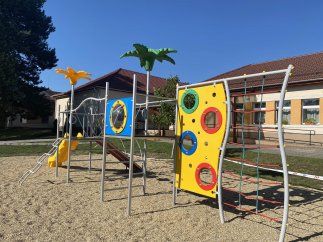 Pálma III. játszóvár FJV-2002