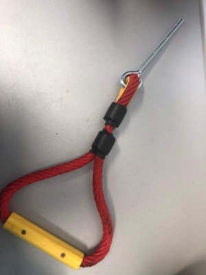 Acélbetétes kötélből gyűrű , kapaszkodó