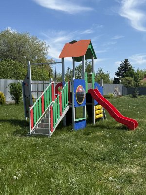 Szegfű  játszóvár FJV-2021